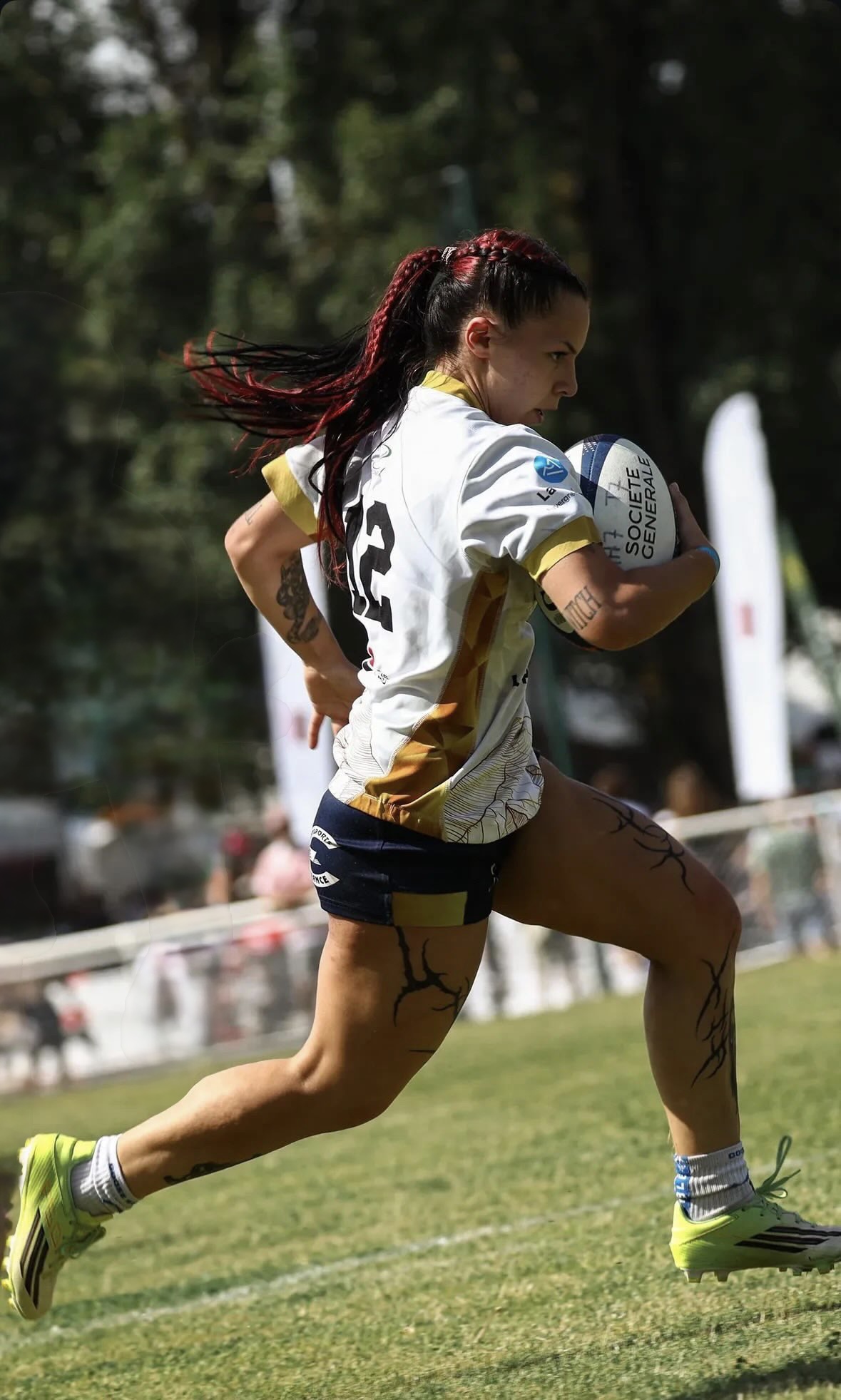Eva Thoron — Joueuse FCG Amazones